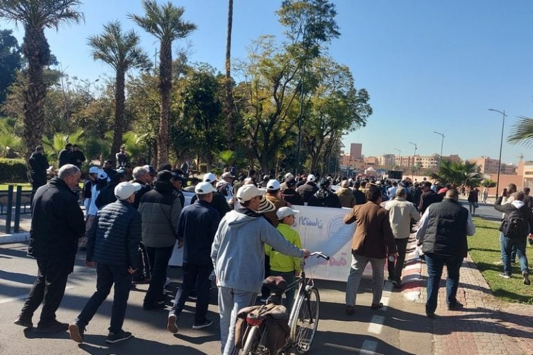 الجمعية المغربية لحماية المال العام تنظم مسيرة وطنية حاشدة ضد الفساد ونهب المال العام بمراكش